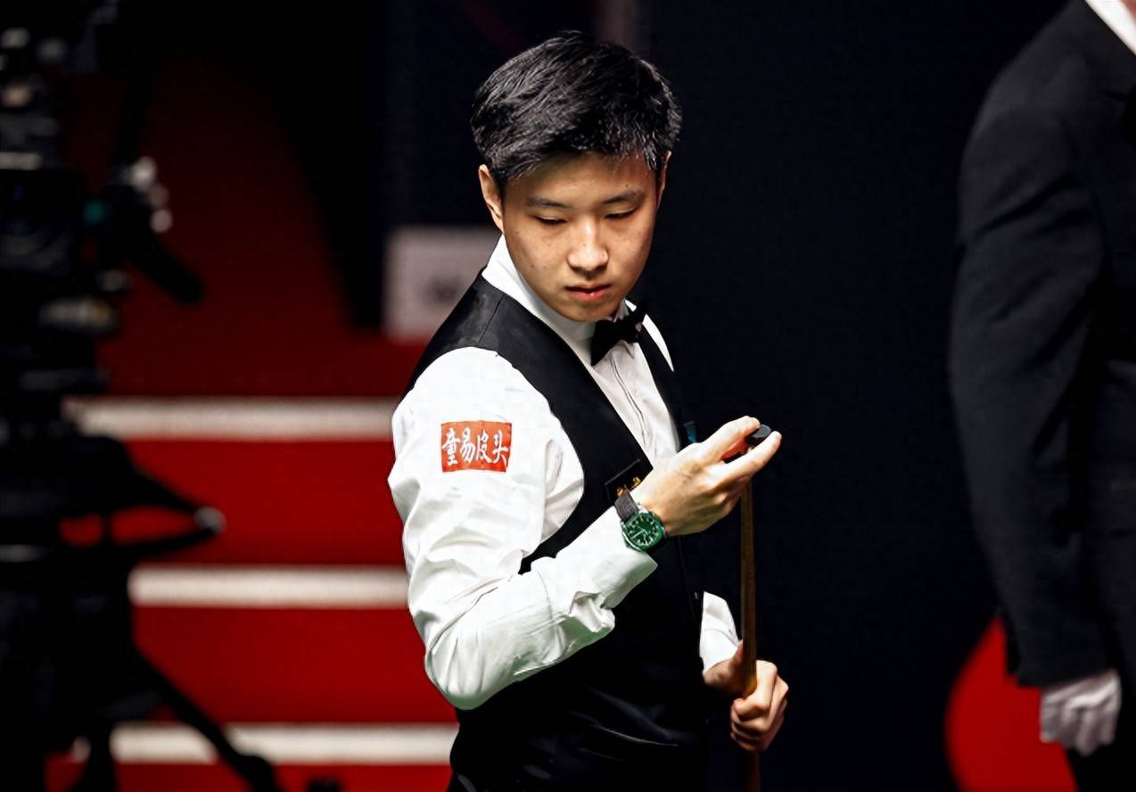 他希望借助 他希望借助