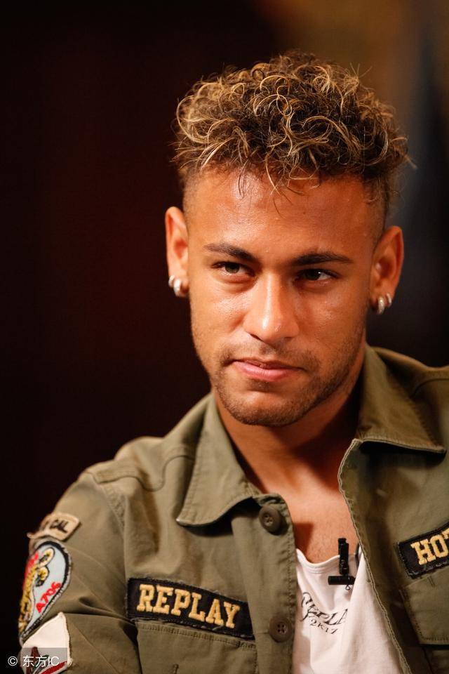 通过精密的 通过精密的