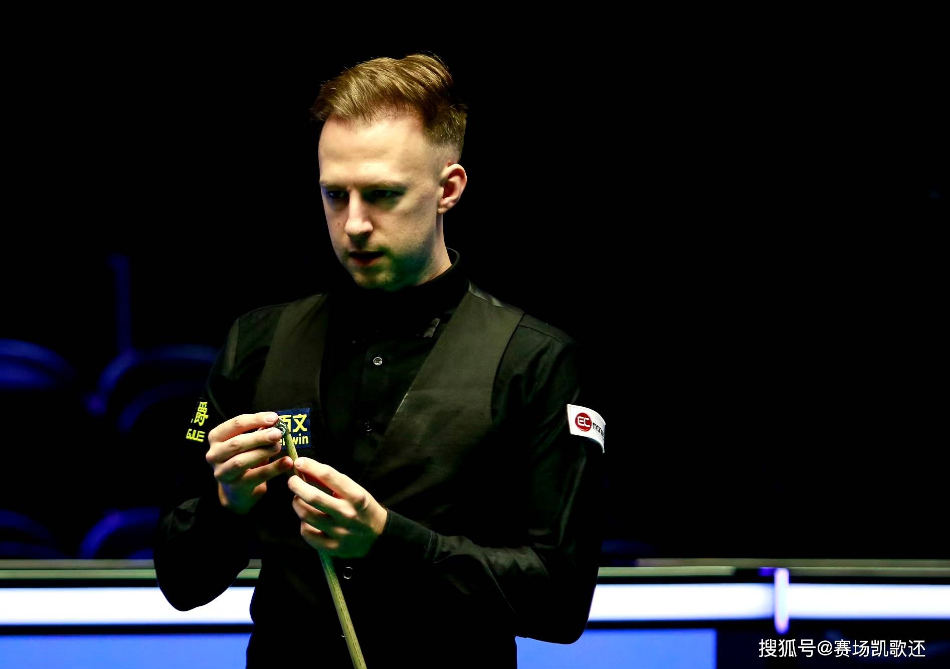 任何细微的 任何细微的