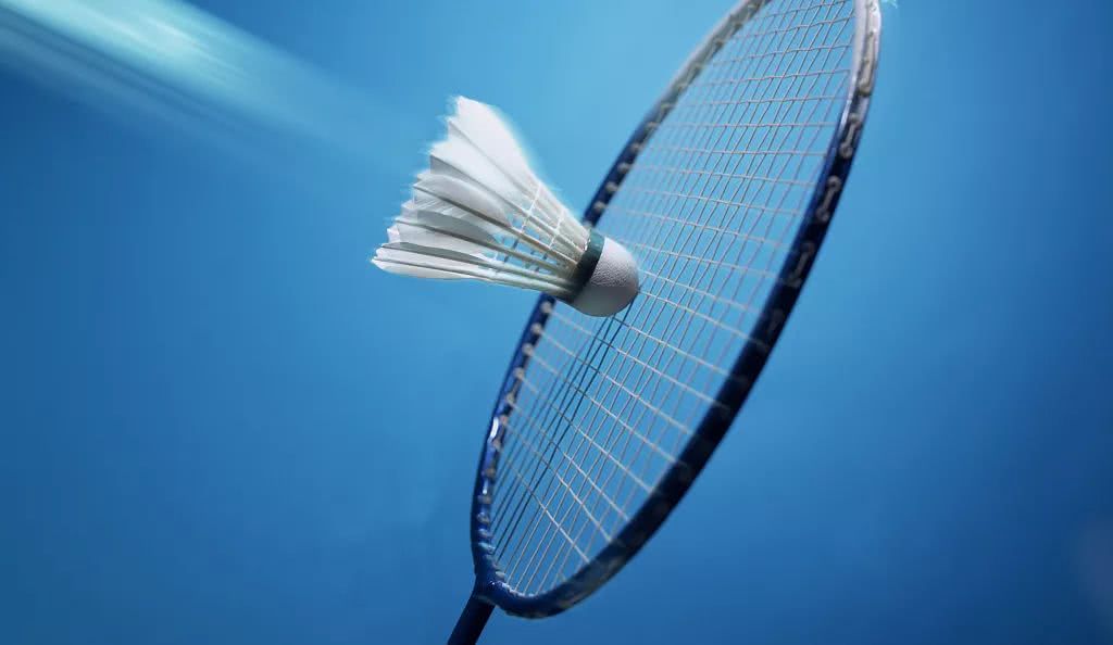 1亿镑引进 1亿镑引进