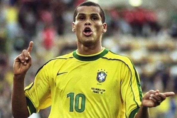 己代入为谁 己代入为谁